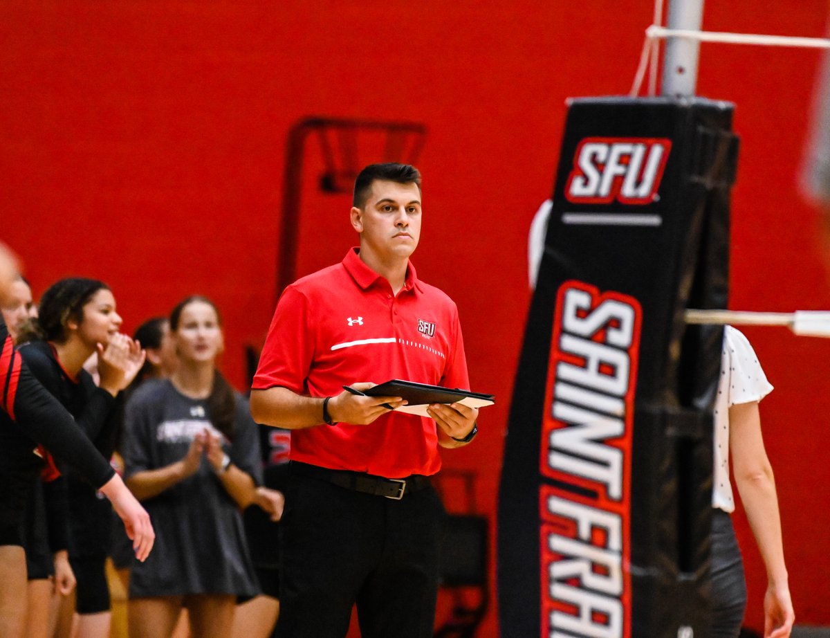RedFlashVB's tweet image. Happy Birthday to our assistant coach, Ben Kasun 🥳

🔴⚡️🏐
#GoRedFlash #RedFlashvb