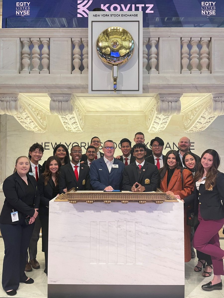 The nation's Number One undergraduate entrepreneurship program takes The Big 🍎! A group of #UHBauer @wolffcenter students traveled to NYC earlier this week as guests of Cyvia Wolff, taking in the sites, seeing @hamiltonmusical & visiting @nyse.