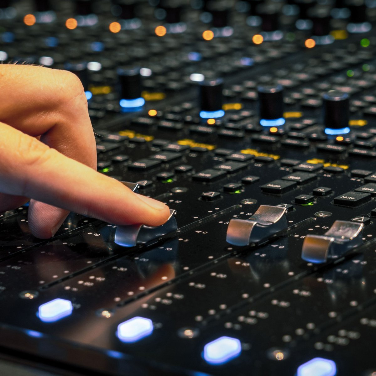 We’ve connected Avid S6 sellers with serious buyers all over the world. We’re truly global S6 specialists who can find the right buyer through our professional marketplace. Contact us to get started!

#proaudio #audioengineer #avids6