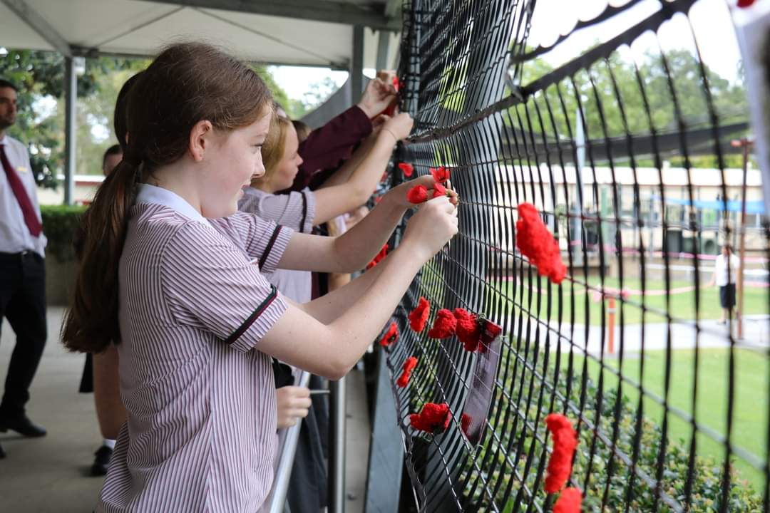 MathewKeene's tweet photo. Thanks to our Young Veterans volunteers for speaking to Glasshouse Christian College about ANZAC Day #anzacday #anzacservice #lestweforget #weshallrememberthem #glasshousechristiancollege https://t.co/PhFiWHPZ0T