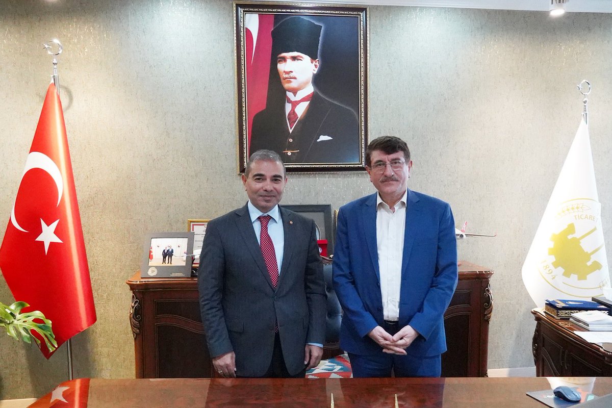 mustafazahit4's tweet photo. Bizleri ziyaret eden Kamu Denetçisi, 21-22-23 ve 24.Dönem Şanlıurfa Milletvekili Sn.@yahya_akman, E.Meclis Üyesi Sn.@IfsaEmin ve beraberlerindeki heyetle, ilimizin güncel gelişmeleri ve ekonomik durumuyla ilgili istişarelerde bulunduk. 

@sanliurfatso https://t.co/BhqFNrDZgU