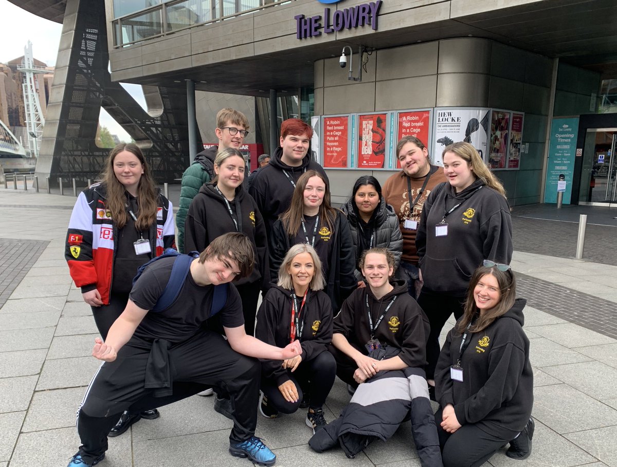 StMarysDrama's tweet photo. We have arrived @The_Lowry  for our @NTConnections  performance #Tuesday🎭☘️ https://t.co/wI1ICYXKrY