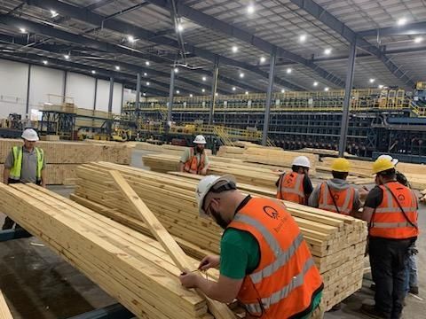SPIB_FL's tweet photo. SPIB team members - Mark Gillis, Joe Hill, Tim Byrd and Truett Marshall were at Idaho Forest Group providing kiln and grader training all this week. We want to give a special thanks to the team at IFG for doing an excellent job setting this training up.
#QualityTogether https://t.co/N9u5ezmsrv