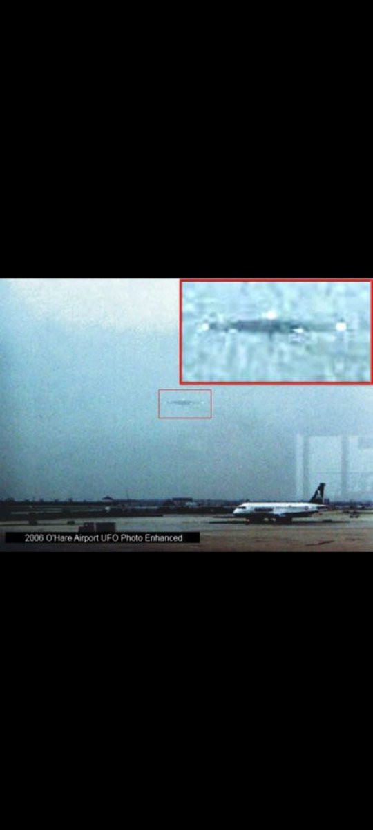 Photo from the infamous UFO at Chicago's O'hare International Airport. 2006. #Chicago #ufotwitter #uap #italianbeefsandwich 👀🛸💯