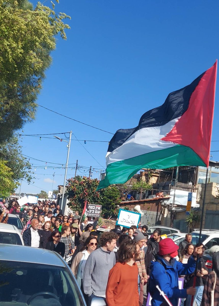 Look at #SheikhJarrah - Hundreds of Palestinian & Israeli activists fighting against apartheid.

The Jerusalem Occupation Municipality wants to demolish part of the Salem family home. Only mass solidarity will stop them. 
#SaveSheikhJarrah
