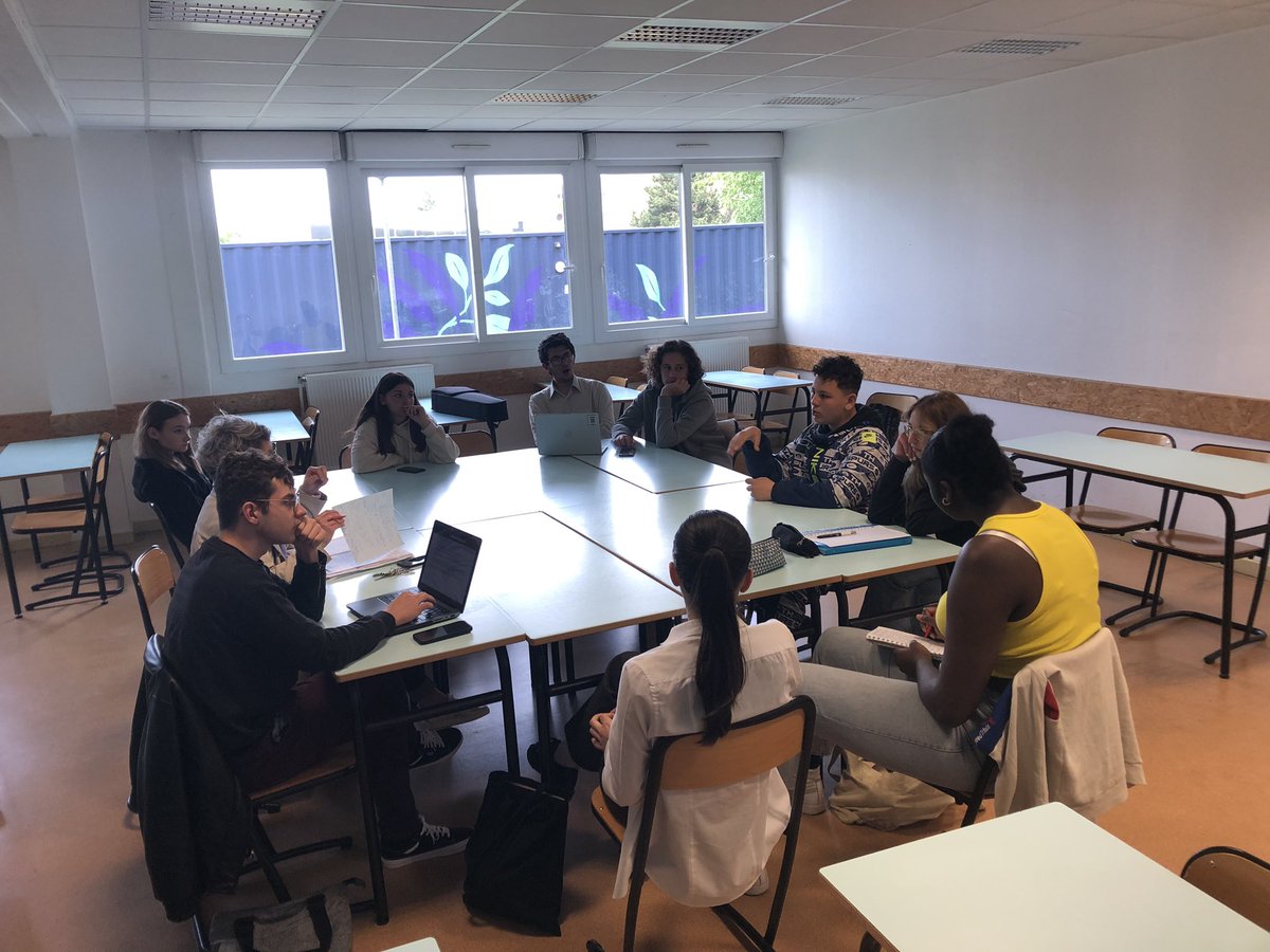 CVLMDL_LAFFEMAS's tweet photo. Aujourd’hui nous avons reçu @itshugocnc au @AlgoudLaffemas dans le cadre d’une réunion basé sur la communication des réseaux sociaux https://t.co/gKqOIf1gKq