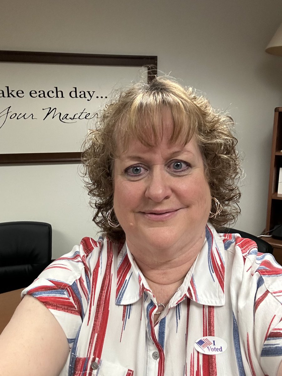 Tracy1025cfb's tweet photo. Voted in the CFBISD Bond Election!  Hope you have too!!! #CFBProud https://t.co/kbrKLH8Kd4