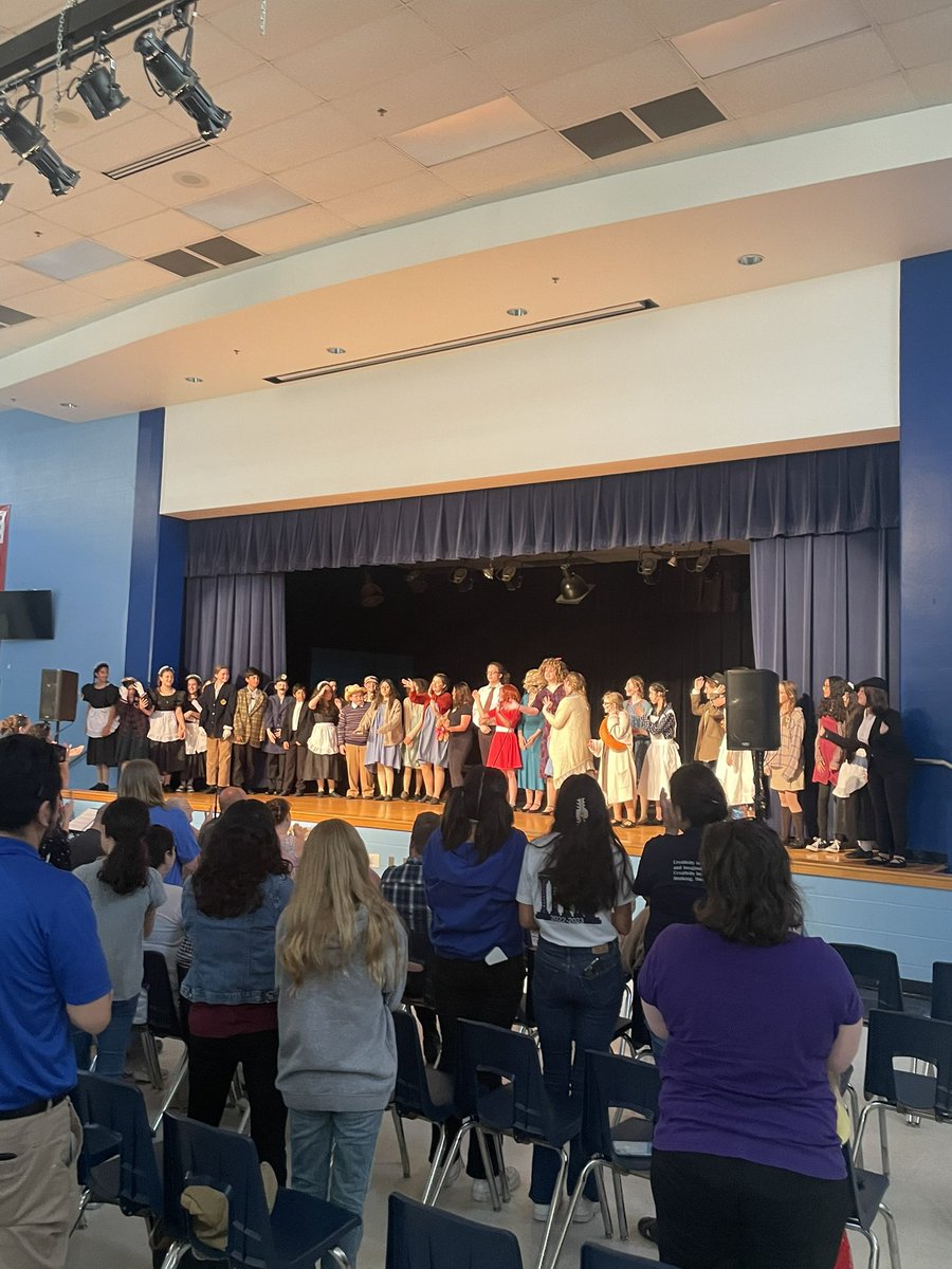 JMSTheatre_NISD's tweet photo. Congratulations to the company of Annie Jr! Your directors are all SO PROUD of you. Bravo! https://t.co/9zaMcTRhUA