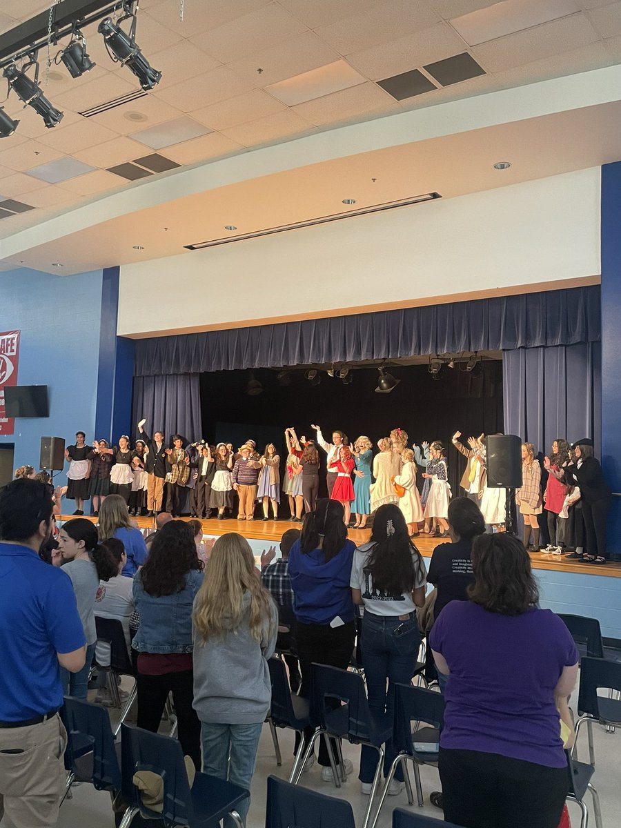 JMSTheatre_NISD's tweet photo. Congratulations to the company of Annie Jr! Your directors are all SO PROUD of you. Bravo! https://t.co/9zaMcTRhUA