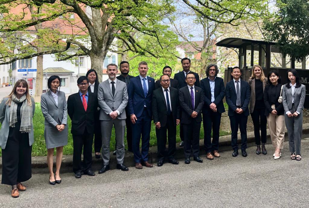 SwissMFAasia's tweet photo. It was an honour to welcome the Attorney General of Bhutan and his delegation in Bern and discuss 🇨🇭-🇧🇹 cooperation. The Delegation also had good discussions with the Federal Office of Justice on #CriminalLaw and #MutualLegalAssistance. https://t.co/BagpofhcFY