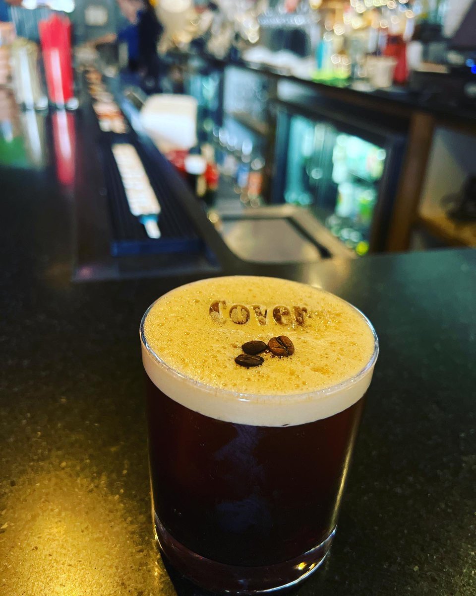 Cover_Two_SH's tweet photo. A great spring sports weekend is here with plenty of TVs, food and drinks available for all!
πππβΎοΈβ³οΈ
#CoverTwo #SandyHook #Newtown #ctbites #cteats #ctdrinks #ctrestaurants #sportscafe #pub #foodofct https://t.co/JtUk7rWV6b