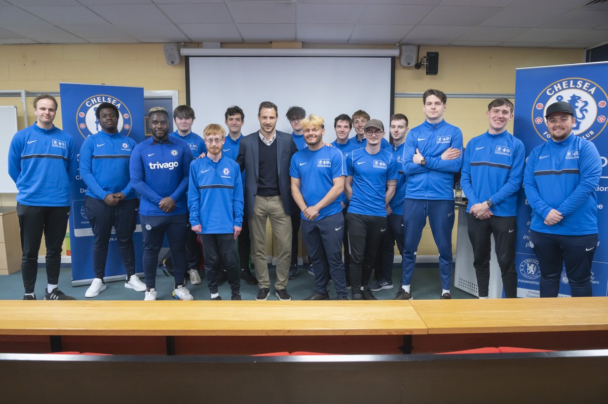 CFCFoundation's tweet photo. Carlo Cudicini visited @YourStMarys yesterday to speak to students on our Coaching &amp; Development Degree 📝

The Chelsea legend gave students valuable advice on building a career in the football industry ⚽️ https://t.co/HNESCvctfz