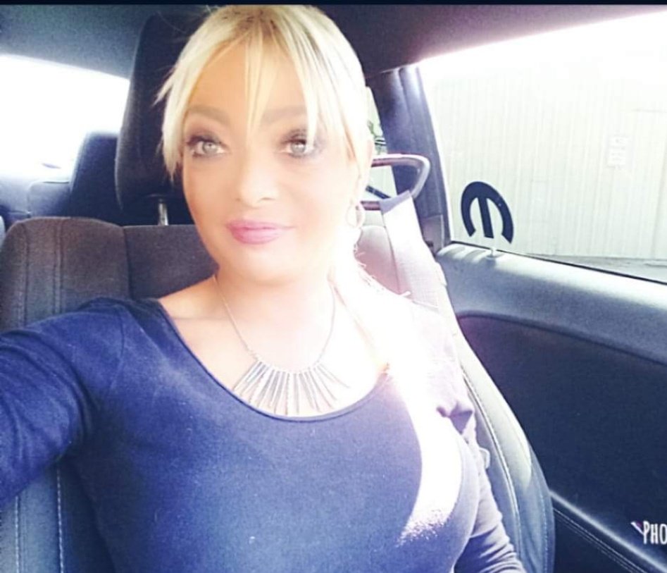 Swish Girl Art on Twitter "Happy Friday from the lady that paints car