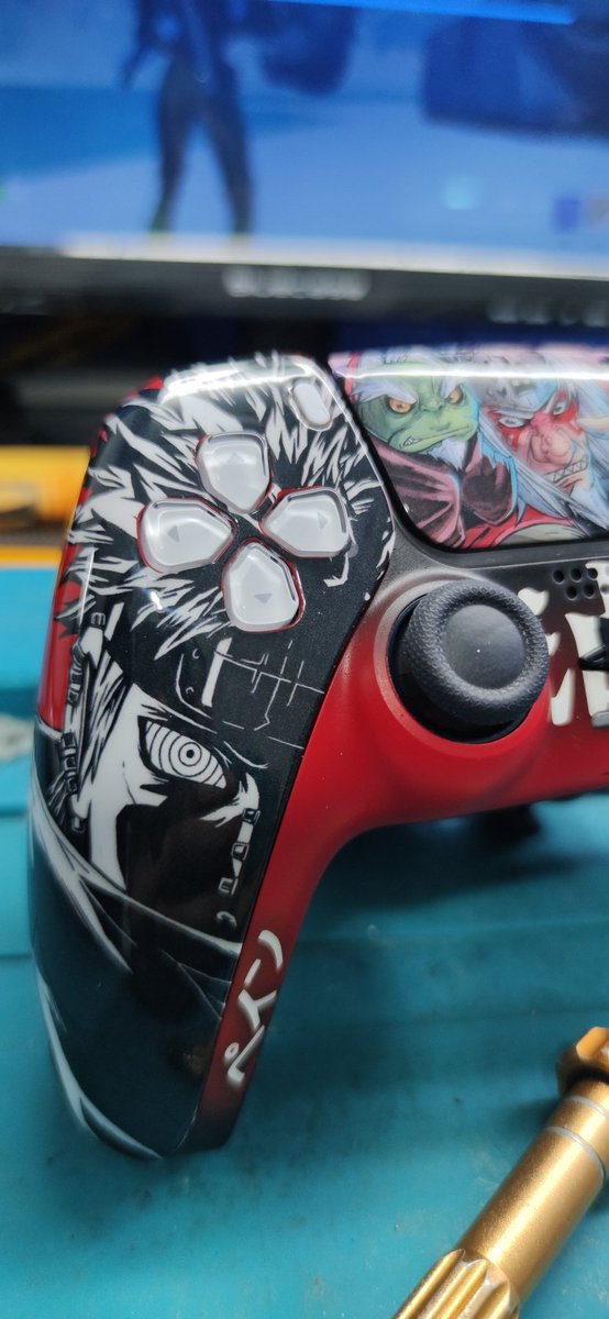 GGControles's tweet image. Bom dia  Gamers❤️
 Nosso cliente enviou seu controle para personalizar na pintura Jiraya o lendário sannin de konoha.
E olha aí o resultado final dessa belezinha.