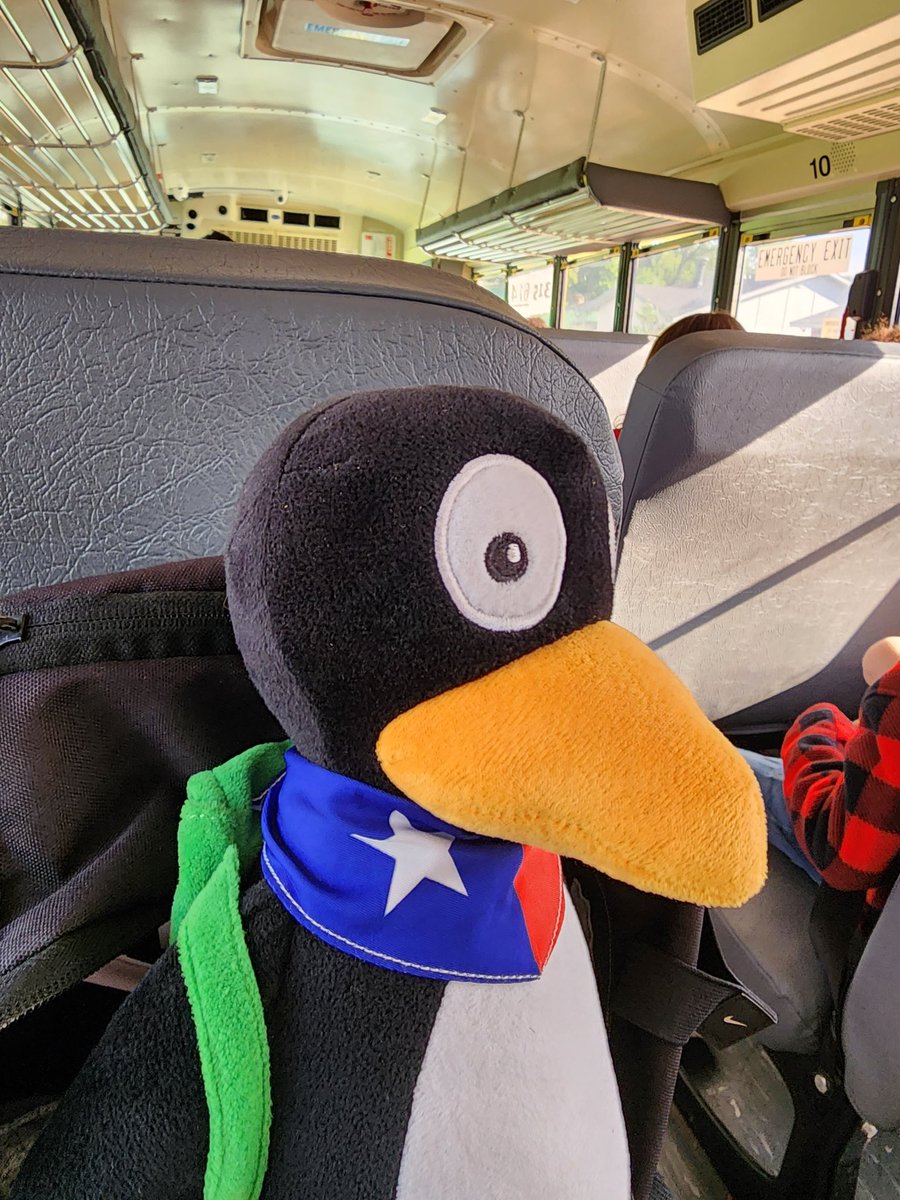 🐧🧡When it's JiJi Day and you promised the 4th grade March Mathness MVP class you would go on the field trip with them.....you take JiJi along for the adventure!😍 @STMathTX @STMath @TraciVickery @Toler_Texans
