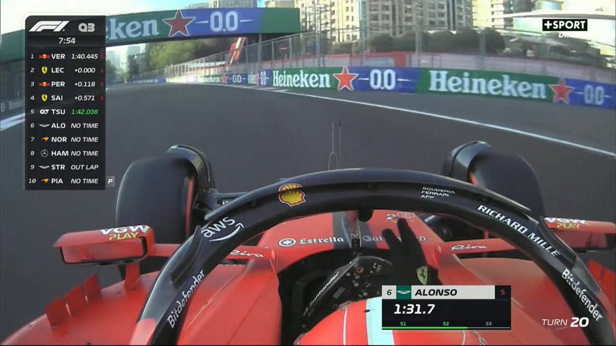 TearOffFR's tweet photo. MAX VERSTAPPEN ET CHARLES LECLERC ONT LE MÊME CHRONO POUR LA POLE POSITION !! 😲

#F1 #AzerbaijanGP https://t.co/vJXJ3Cpr8Y