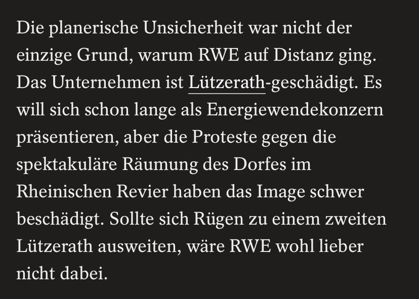 Omg, Leute: RWE wollte eigentlich das neue LNG-Terminal vor Rügen bauen - und zieht sich jetzt aus dem Projekt zurück, weil ihnen der Protest der Klimabewegung solche Angst macht. Was ein gigantischer Erfolg 💛
Jetzt muss dieses fossile Projekt auch politisch gestoppt werden!