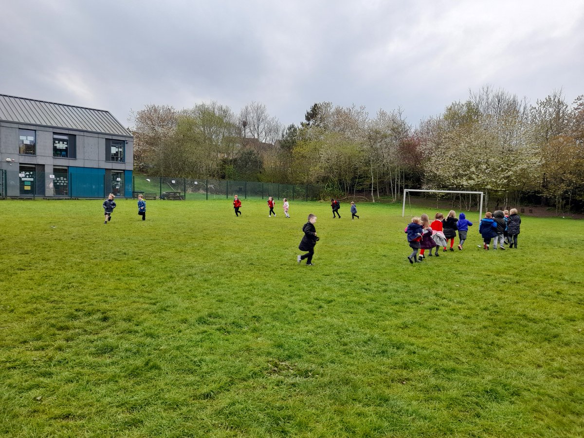 Great job P1 completing our daily mile challenge! We were resilient and supportive of each other to reach our goal of running for 1 mile! @Ratho_Primary