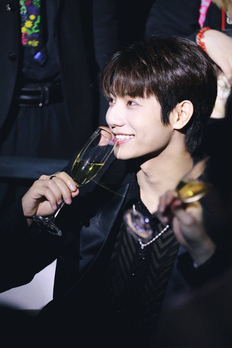 zhenningarchive's tweet photo. 🐨 ¦ 230428 APM Yummy Party
      ©恣肆Acolasia·李振宁

#หลี่เจิ้นหนิง #李振宁 #LiZhenning https://t.co/n1vIGAC66M