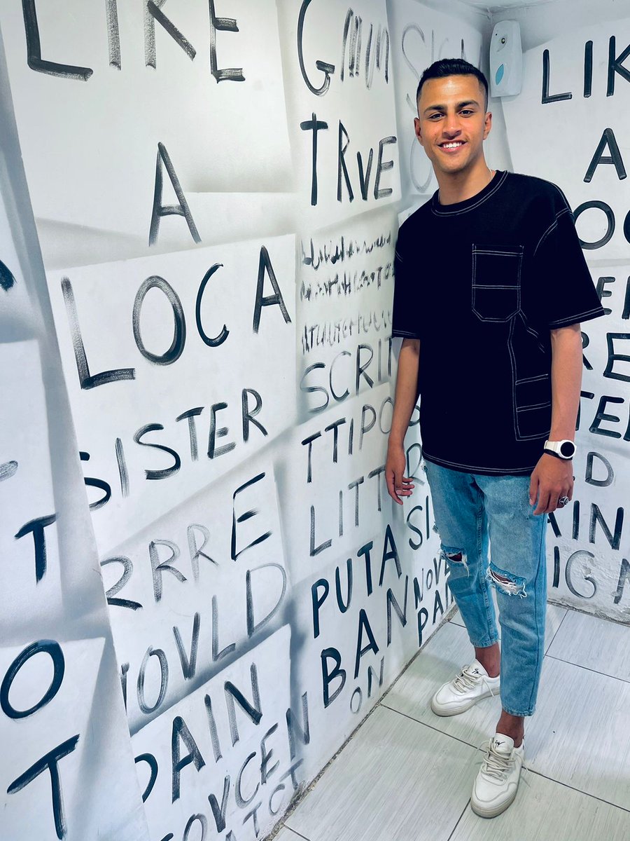 خداعة مش دايمه لحد..🖤