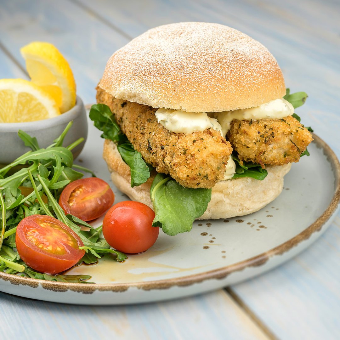 It's fishy Friday! This weekend we'll be serving up our Fabulous Fishy Fingers at Downton Cuckoo Fair.
Handmade from chunks of the finest white fish and coated in our secret recipe crumb... generously daubed with our tantalising tartare sauce. Order at fabcatchco.co.uk/shop !