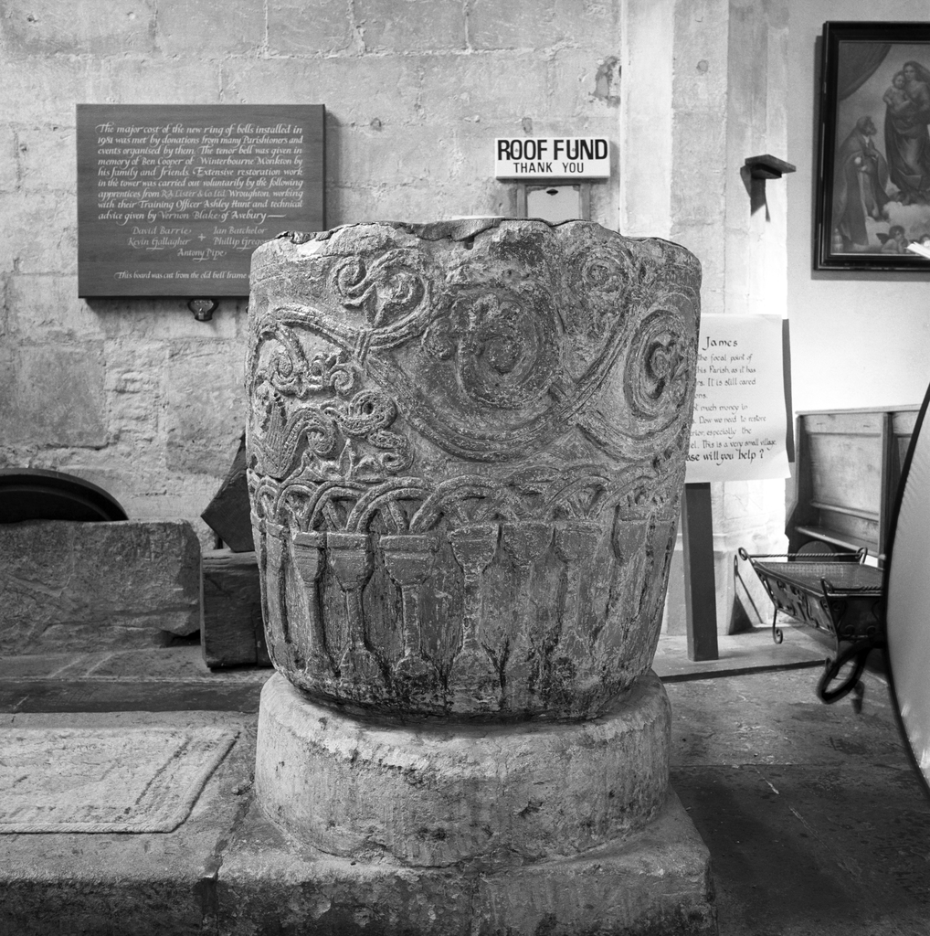crsbi's tweet photo. It’s the weekend and here’s our #WeekendSiteHighlight for the week: St. James, Avebury, #Wiltshire
Take a look at the report for details of the #Romanesque sculpture at this site -
https://t.co/0wYOqgdEPE https://t.co/crRsF9k6xv