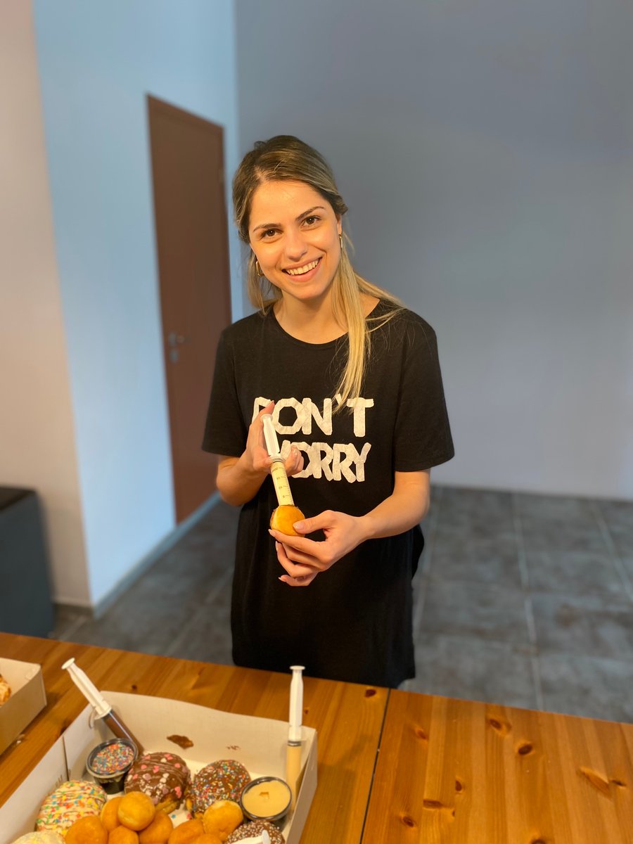 existanze's tweet photo. It's Friday and we're indulging in some cheesy goodness and sweet treats as we pat ourselves on the back for a job well done. 🙌

#connectingdots #projectsuccess #pizzafriday https://t.co/WFQTa9dCKS