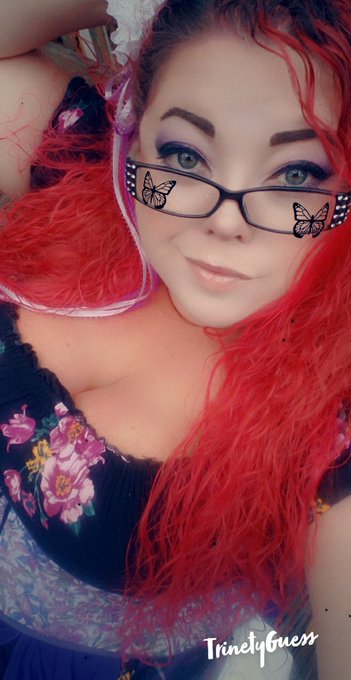 We made it to Friday 🙃 https://t.co/ARIZBG2W3M<a href="/tag/camgirl"class="tags"><span>#camgirl</span></a><a href="/tag/manyvids"class="tags"><span>#manyvids</span></a>