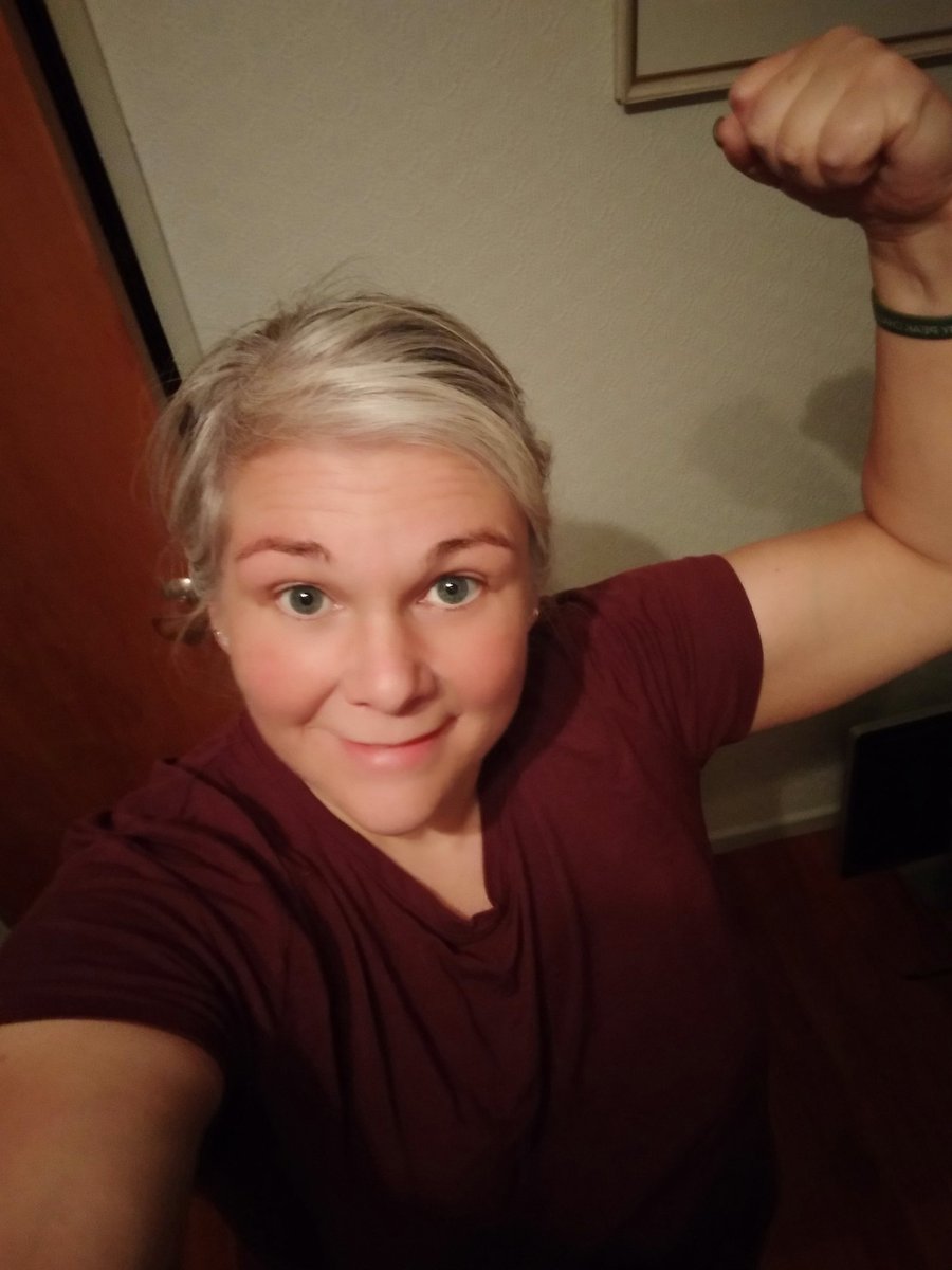 #flexfriday 
Capacity Upper body tonight to end another great week. Finish the week #peakerstrong and have a great weekend Peakers 💪❤️
<a href="/MyPeakChallenge/">My Peak Challenge</a> <a href="/NzPeaker/">AotearoaNZPeakers</a> <a href="/SamHeughan/">Sam Heughan</a> <a href="/GreenCoastPeak/">Green Coast Peakers</a> <a href="/AOKPeakers/">Acts of Kindness Peakers</a> <a href="/MountainPeakers/">Mountain Peakers</a> <a href="/RoadtripPeakers/">RoadtripPeakers</a> <a href="/Passion8Peakers/">Passionate Peakers</a> <a href="/PeakersEngland/">Peakers England</a>