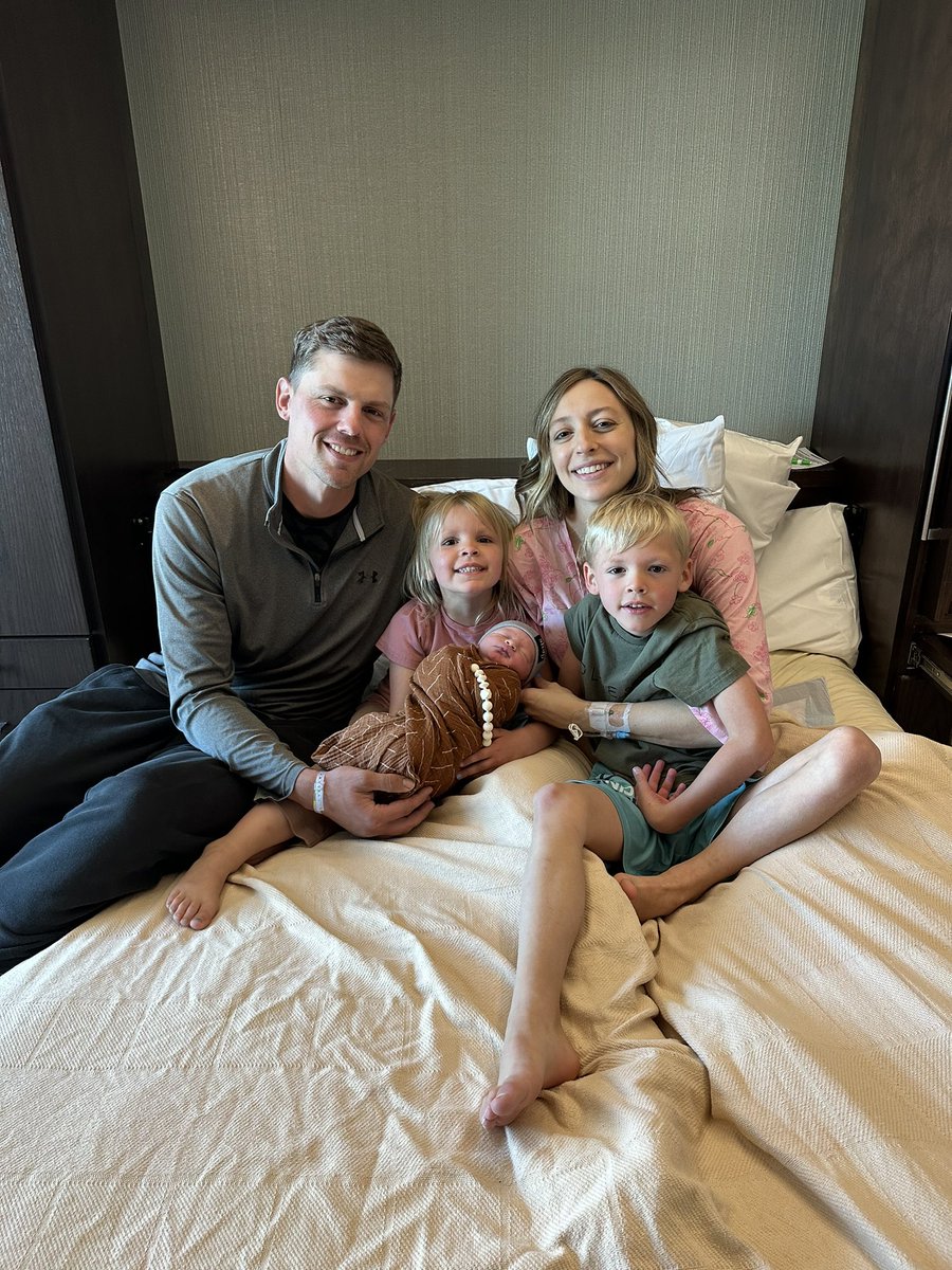 Taylor Olson tweet media