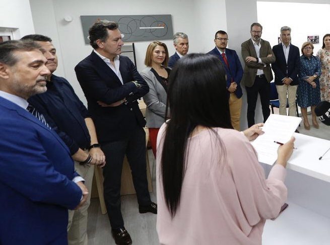 AndresLorite's tweet photo. Hoy se inaugura el Centro de Emergencia Habitacional de @anfane2015. Un honor haber asistido a una iniciativa social tan importante, financiada por el @ayuncordoba_es, gracias al alcalde @jmbellidoroche. https://t.co/dv0XU9yKbH