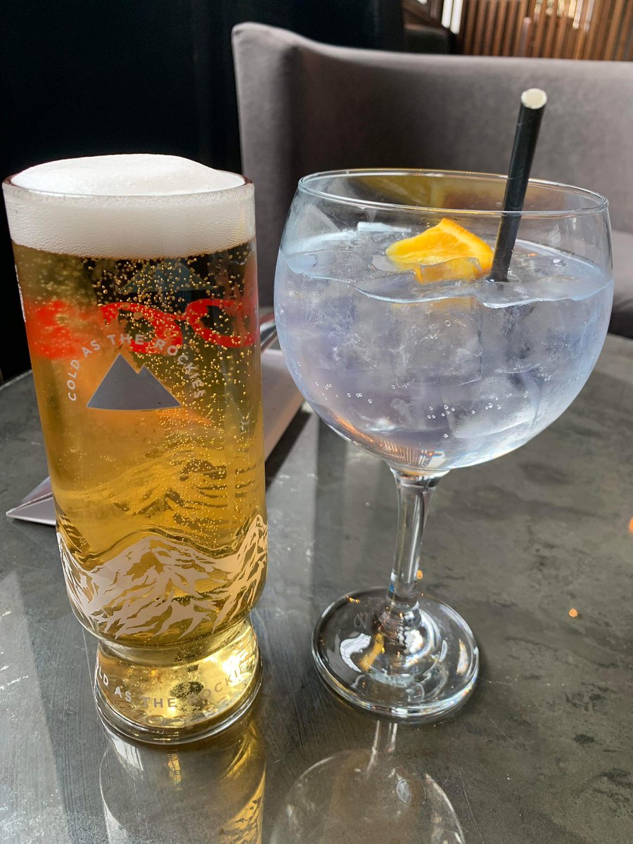 shezallo2012's tweet photo. Cheers to @ollymurs see you later 💞 https://t.co/jiUYDglKh0