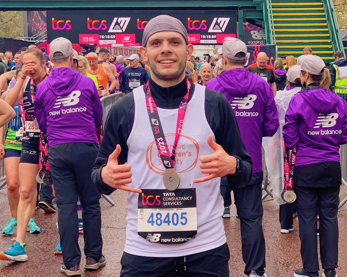 The 2024 #LondonMarathon Ballot closes today at 9pm. There's still time to apply and support CCS. Good luck! Below is Gianni, one of our amazing runners who completed his first ever marathon this year🧡