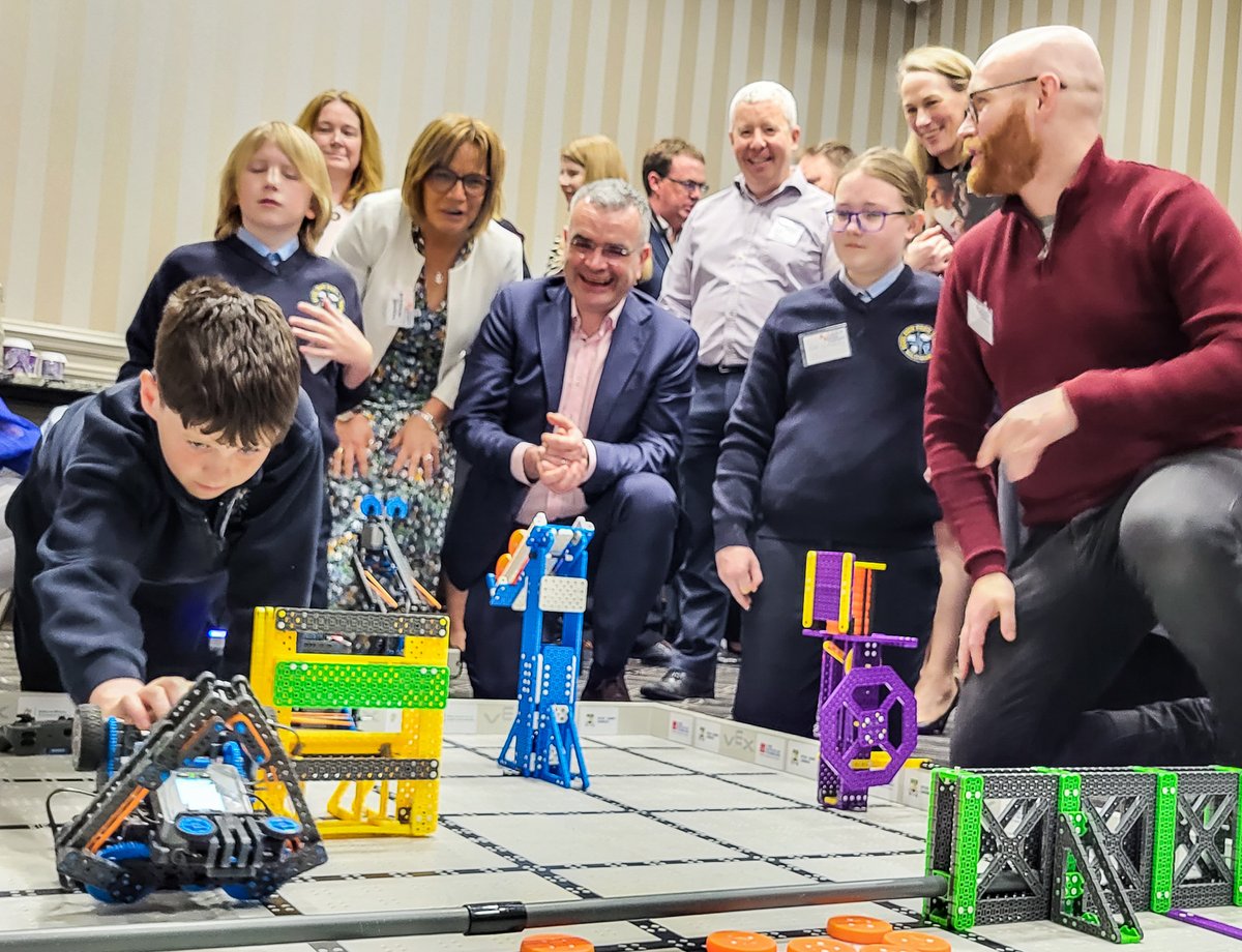 MidlandsIreland's tweet photo. The Midlands ICT Cluster Action Plan has been officially launched by Minister @daracalleary. The Action Plan has been developed with aim of making the region internationally recognised as a centre of excellence in Smart Connected Technologies #MidlandsICT
https://t.co/k6a6LEZNmA https://t.co/yYpihsq4Hx
