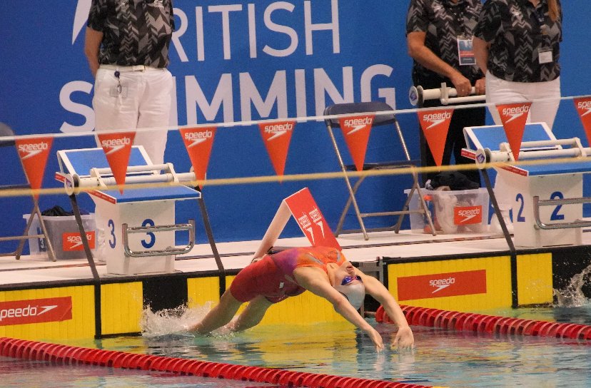 Congratulations to Sophie who attended the British Swimming National Championships, competing in the 50-metre-long backstroke. She came 4th in the British Swimming Women’s Junior National Finals! Sophie is currently ranked the 20th fastest female in Britain at 50m LC backstroke