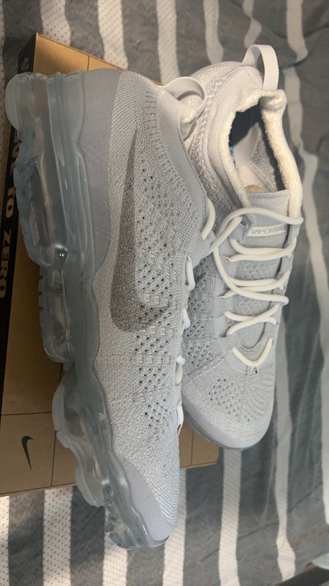 SortaUr's tweet image. feast your eyes on my new collection of trainers. Each pair carefully selected to enhance my power and dominance over you. Get ready to worship and submit to the ultimate trainer fetish experience. #findom #feet #trainer #nike @RTfindomMasters @JJ94JJJ @ForgottenSimp1 #Master