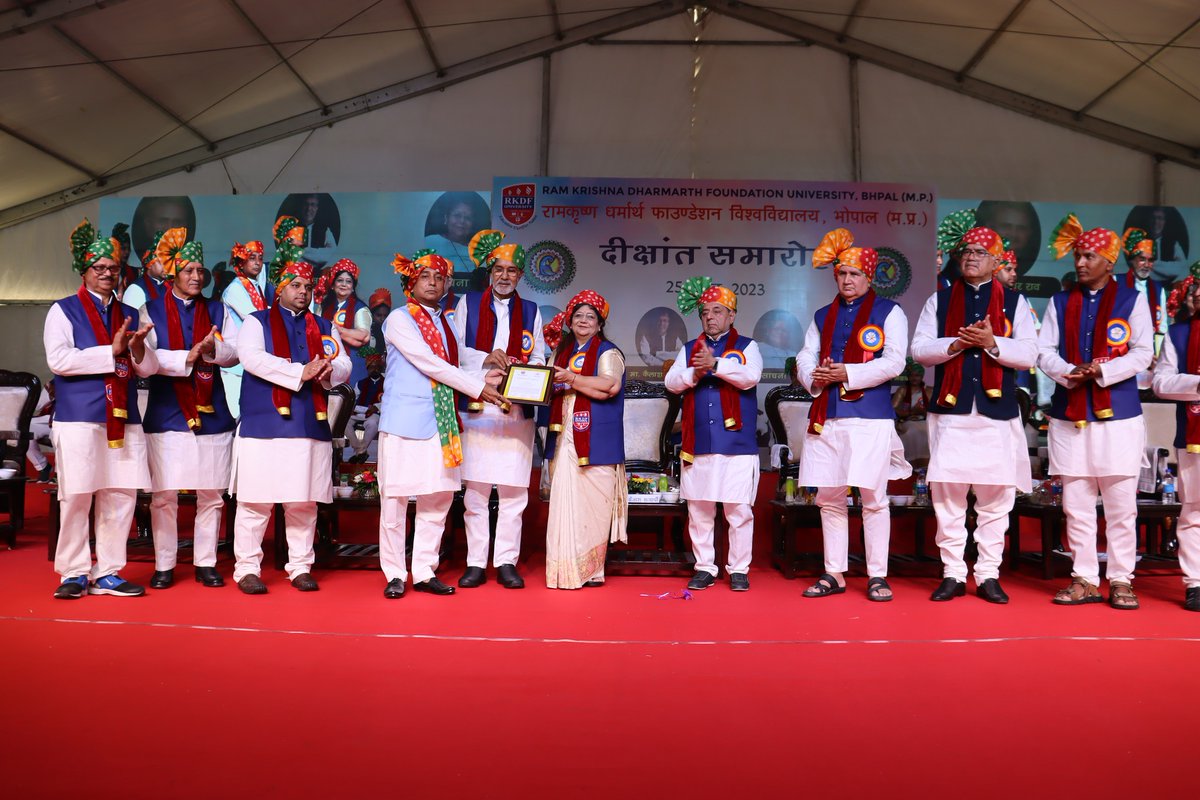 UniversityRkdf's tweet photo. RKDF University recently organised Convocation ceremony on the university premises. Chief Guest Nobel Laureate Shri Kailash Satyarthi Ji wished the students best luck for their future.
https://t.co/XkvgWg5uan
18002700320
#rkdfuniversity #RKFD #convocation2k23 #ceremony #organised https://t.co/Spzn88c7J7