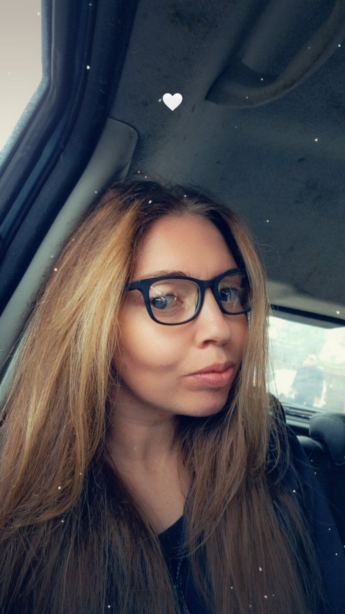 AmyLoui31786066's tweet photo. Officially joined the short distance crew 😅 #shortdistance #sunglasses #glasses #spring https://t.co/FgO6SA58Km
