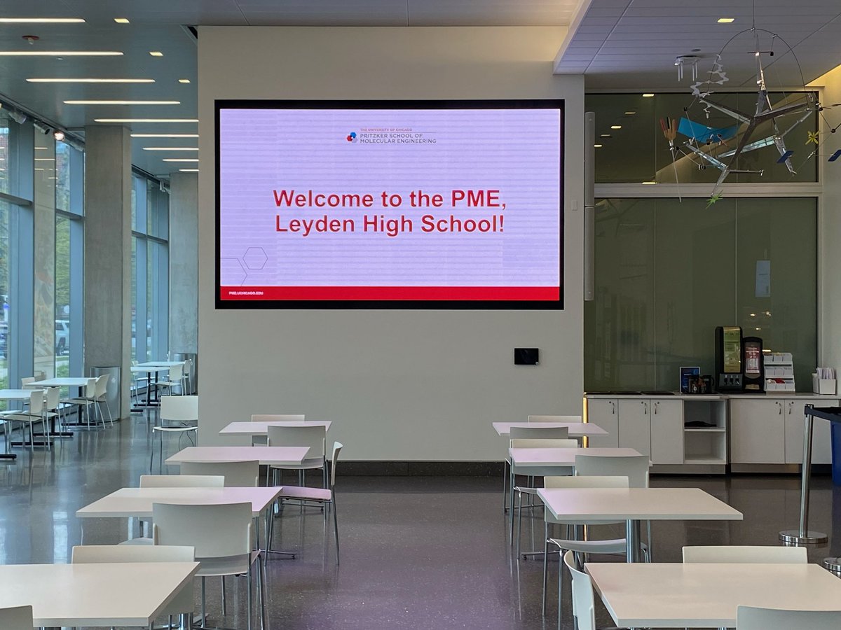DrSenteno's tweet photo. Bringing West Leyden Eagles to the Pritzker School of molecular engineering @UofC #leydenpride @npolyak @leydenpride212 https://t.co/eIKdDHevkd