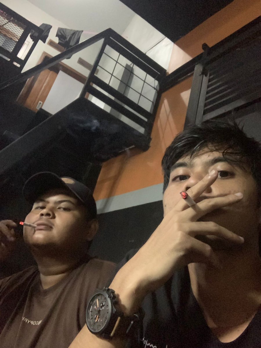 arisrinaldiii's tweet photo. Anyway  kalo kata mas bram jangan ampe tolol karena wanita https://t.co/hx4OBtKUrR