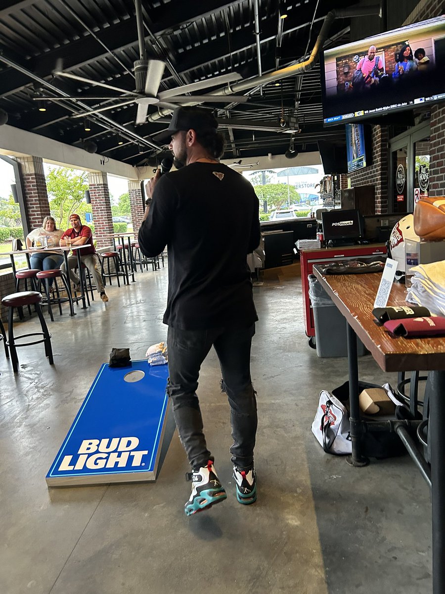 SECUnfiltered's tweet image. MYRTLE BEACH, SC ✅

Appreciate y’all bringing the noise!

And with that, the 2023 #TSUS Spring Tour is officially in the books!

Thanks to all those who made it a massive success!

#AleYeah