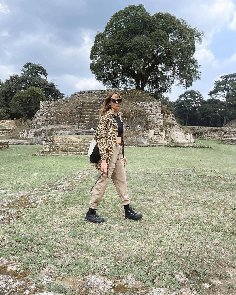 GUATEMALA MAYA 🤍
Esta país calcula que 8 millones de habitantes son descendientes directos de los Maya.

La fuerza de esta cultura se siente en cada rincón y es un placer aprender de ella.  Mañana vamos por el plato fuerte de este viaje. 

@inguatofi… instagr.am/p/CsK30vUMcg0/