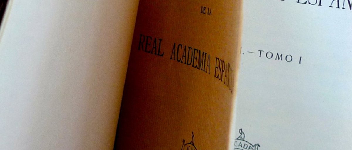 RAEinforma's tweet photo. Ya se ha publicado el número 21 del «Boletín de Información Lingüística de la Real Academia Española» («BILRAE»), dirigido por Pedro R. García Barreno, secretario de la RAE. Consúltelo aquí: https://t.co/E8xTxRDKzp. https://t.co/w1SsN0iSNd