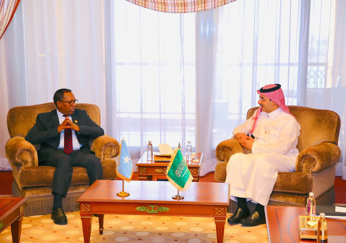 ElmiNur4's tweet photo. Yesterday I signed an agreement which reschedules #Somalia’s arrears with the @SaudiFund_Dev. This is a key requirement for the debt relief process & accessing projects. We are grateful to the Saudi Fund for working closely with @MoF_Somalia to push our economic reforms forward. https://t.co/hXePwXUImw