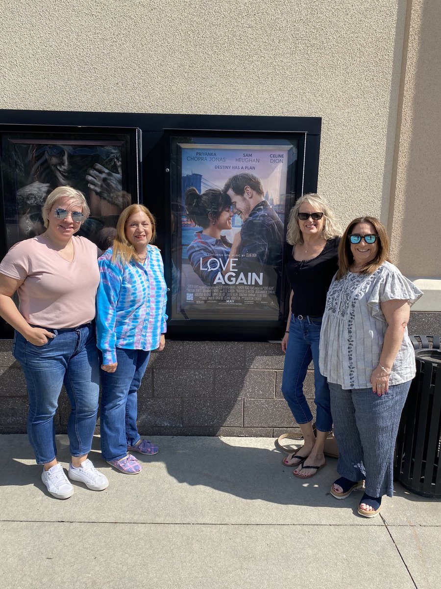 @SamHeughan Love love loved @loveagainmovie ❤️A good reason for a gathering of #longislandoutlanderfans in NC . Much needed,so sweet and refreshing! #celiondion 🎤 @priyankachopra 👩‍❤️‍👨 and the rest of the cast were fabulous! 💞 Definitely want to see #LoveAgainMovie AGAIN!! 💕 💕💕