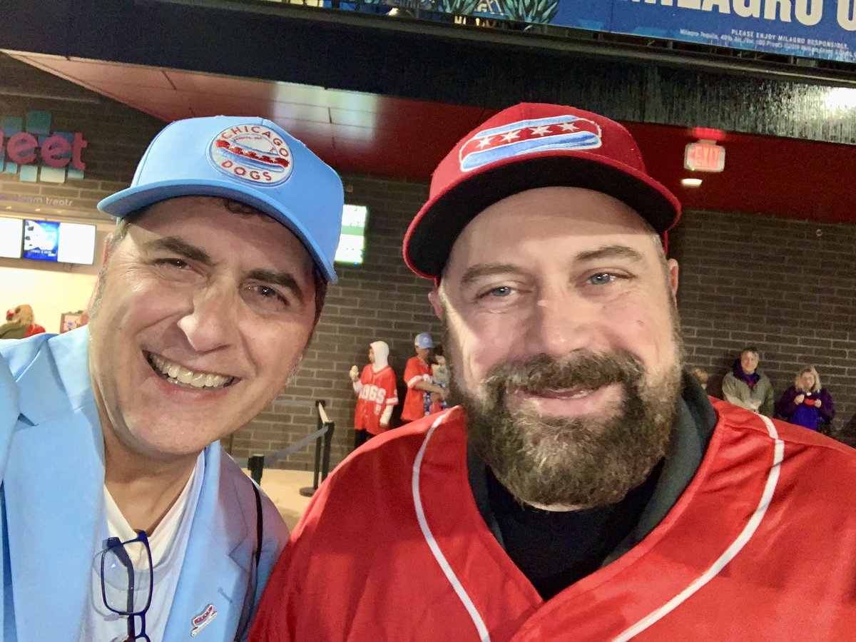 @phitter72 @TheChicagoDogs @HamptonFarms It was great to meet you tonight John!  Hope we can connect at a game again soon.