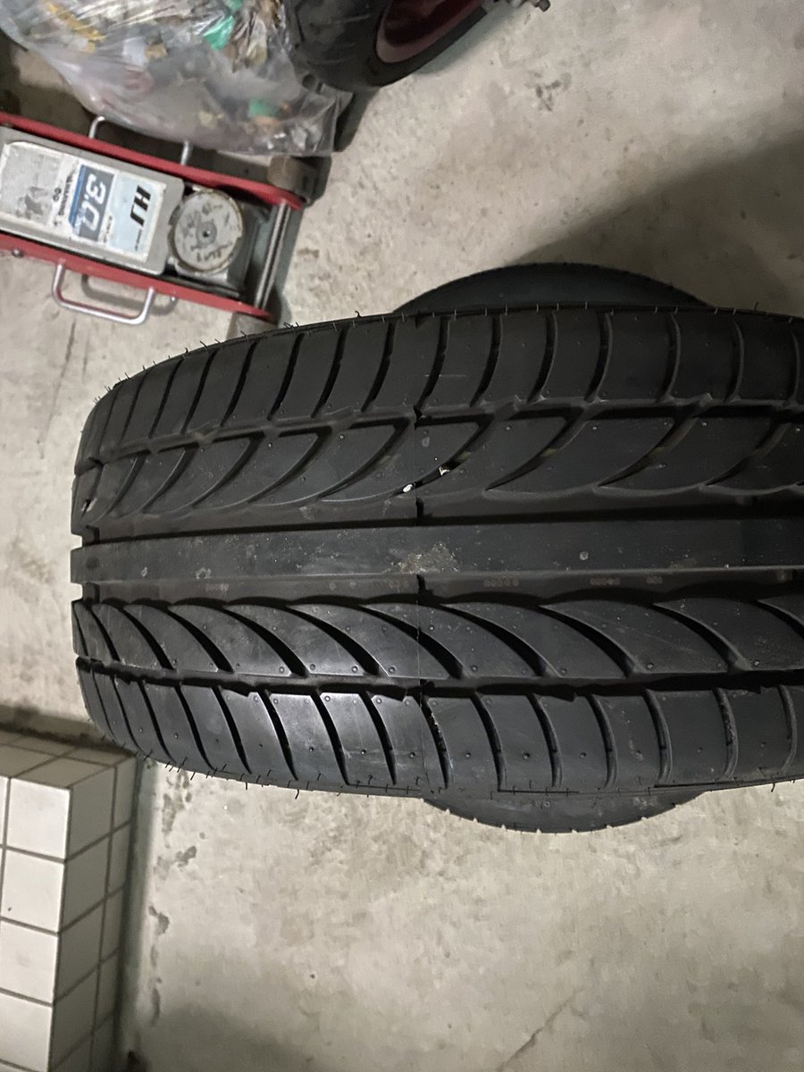 C35_RB25's tweet photo. 225   40   18   
ATRスポーツ  
溝はかなり多めだと思います。
2本セットです

金額はテキトーにリプくださいm(_ _)m
安価で大丈夫です https://t.co/09W6JHMdcy