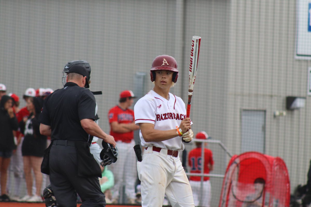 TuckerAngie's tweet photo. Absolutely one of the BEST walk offs I’ve been able to experience…ranks up there in my book!! All on the line…eighth inning…and they get it done!!! WOOOO PIG SOOOOIE!!! On to the second round of 5A AR state playoffs ⚾️❤️🐗@ArkActAssn https://t.co/XMHTA4enQQ