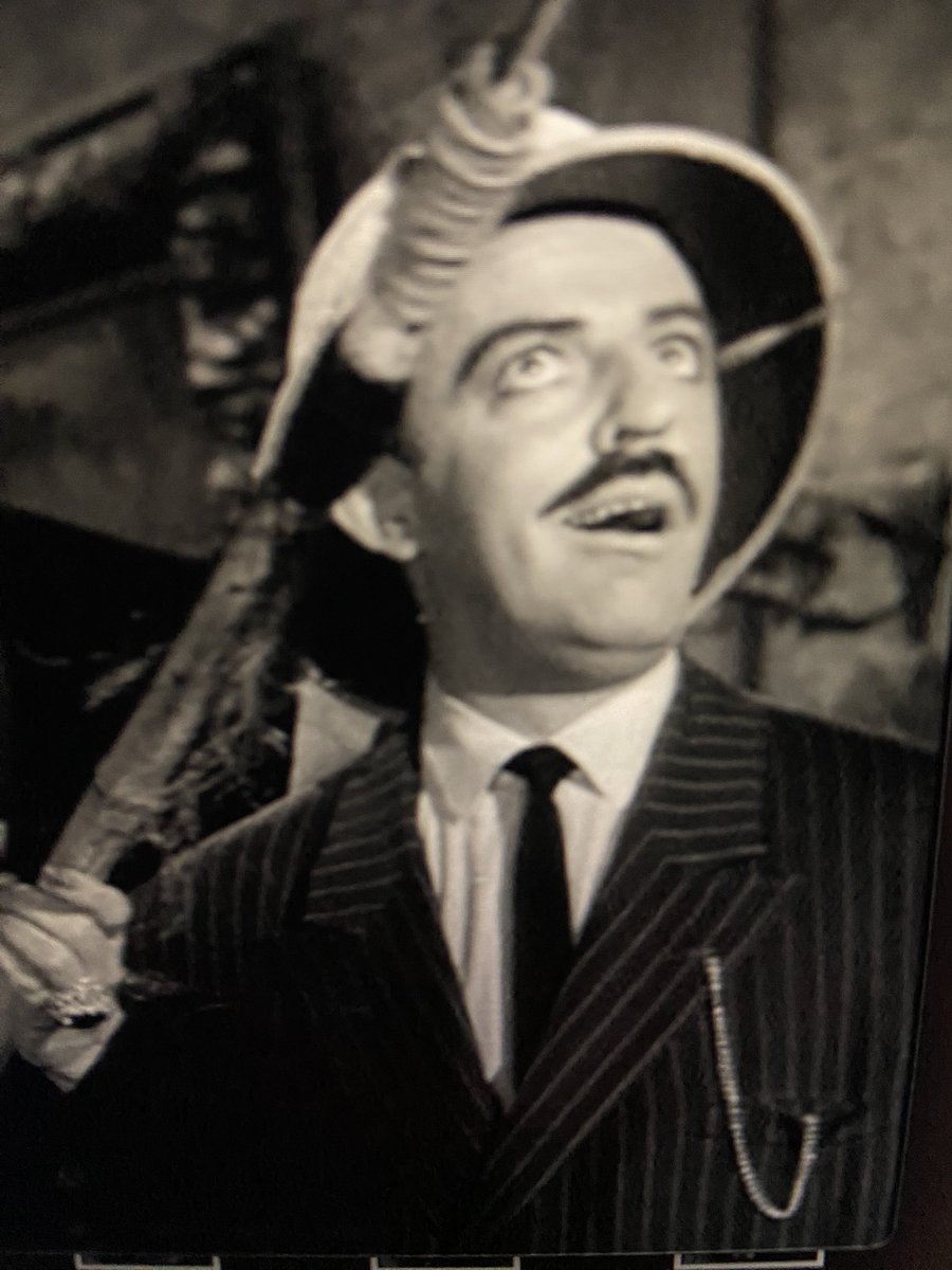 theconservatcry's tweet photo. #gomezaddams #johnastin https://t.co/qLLrRXfJb8