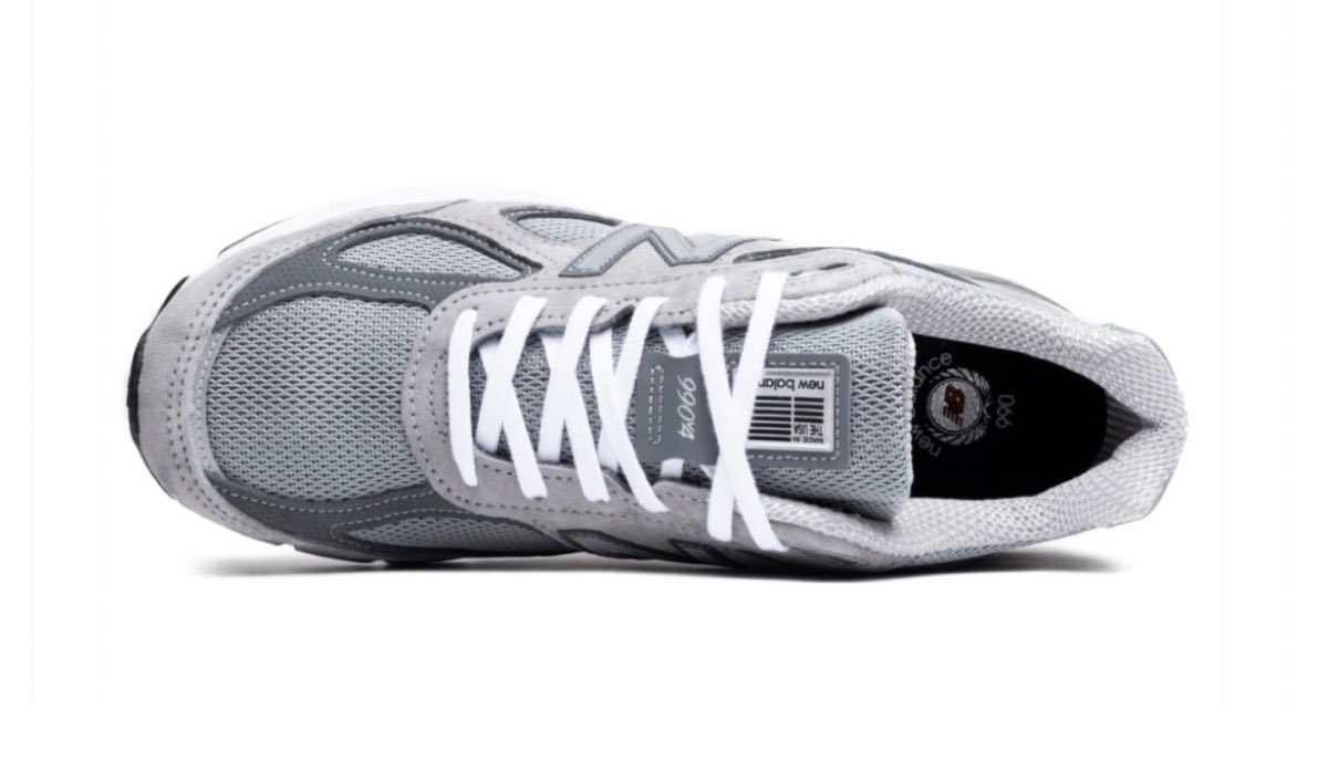uptod4te's tweet photo. New Balance 『990v4 “Grey”』がONENESSオンラインで発売開始［U990GR4］［ニューバランス 新作 グレー］
https://t.co/bpmLW0yO50 https://t.co/5JWiOoGLnR